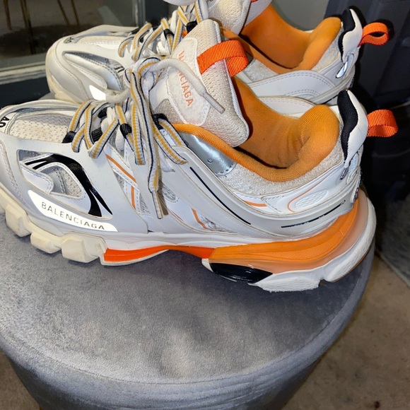 Balencaiage track sneaker size 40 . Worn 4 times . - Picture 3 of 6